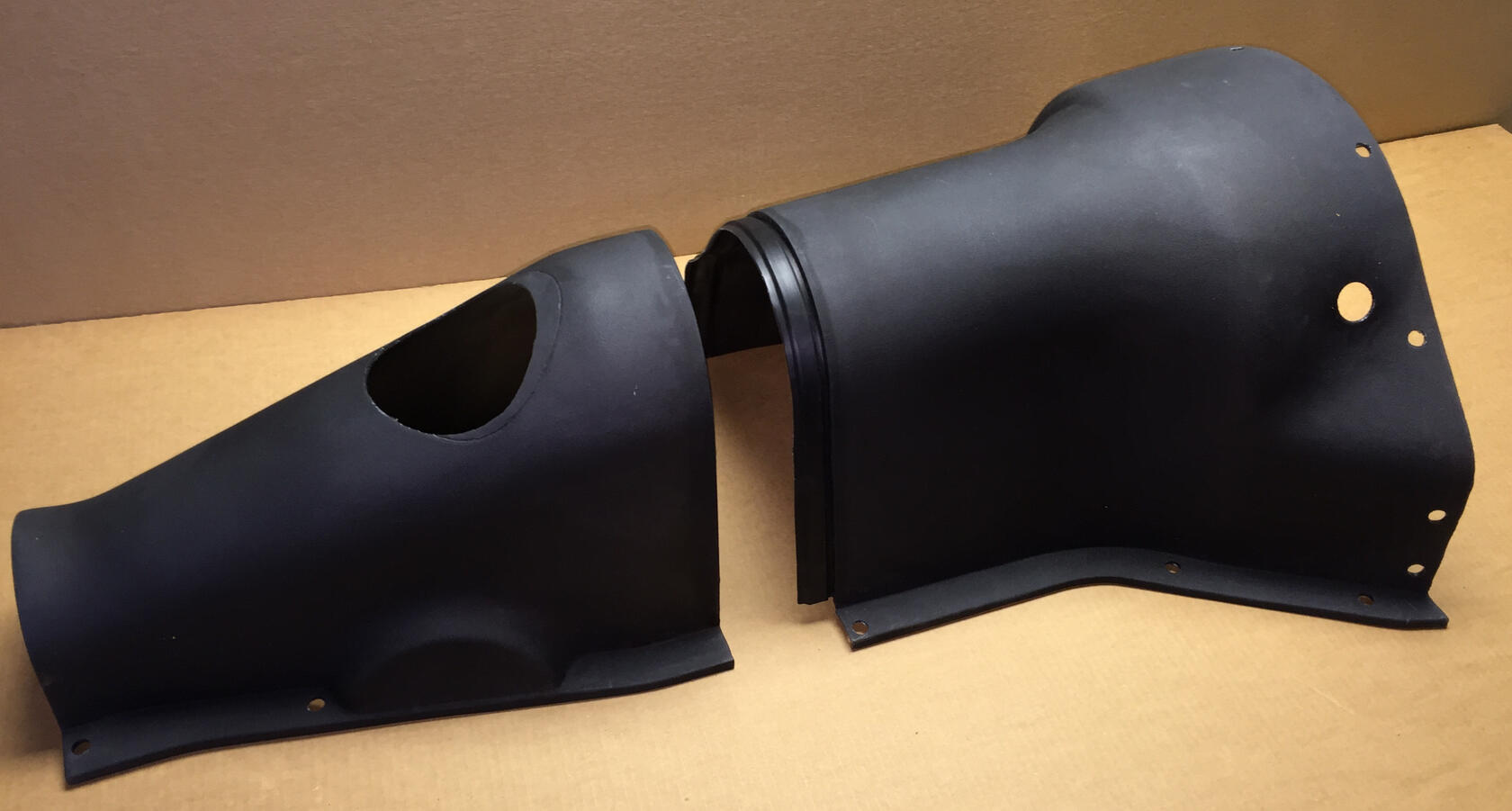 Quality US manufactured transmission covers to suit Triumph TR4, 4A, 5 & 6. Trying to freight one of these on it's own would cost over $US100 Brand new imported from the US manufacturer. The covers are pre drilled & easier to work with than most fibreglass