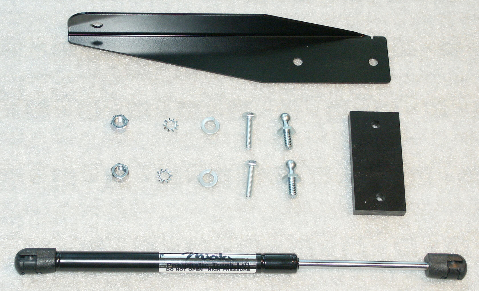 Quality US manufactured transmission covers to suit Triumph TR4, 4A, 5 & 6. Trying to freight one of these on it's own would cost over $US100 Brand new imported from the US manufacturer. The covers are pre drilled & easier to work with than most fibreglass